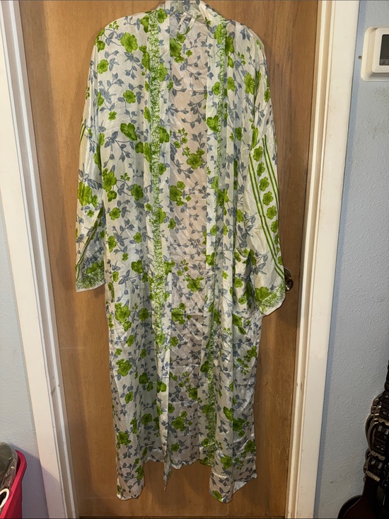 Other - Lightweight Floral Kimono Robe Semi-Sheer Pockets Duster OSFM